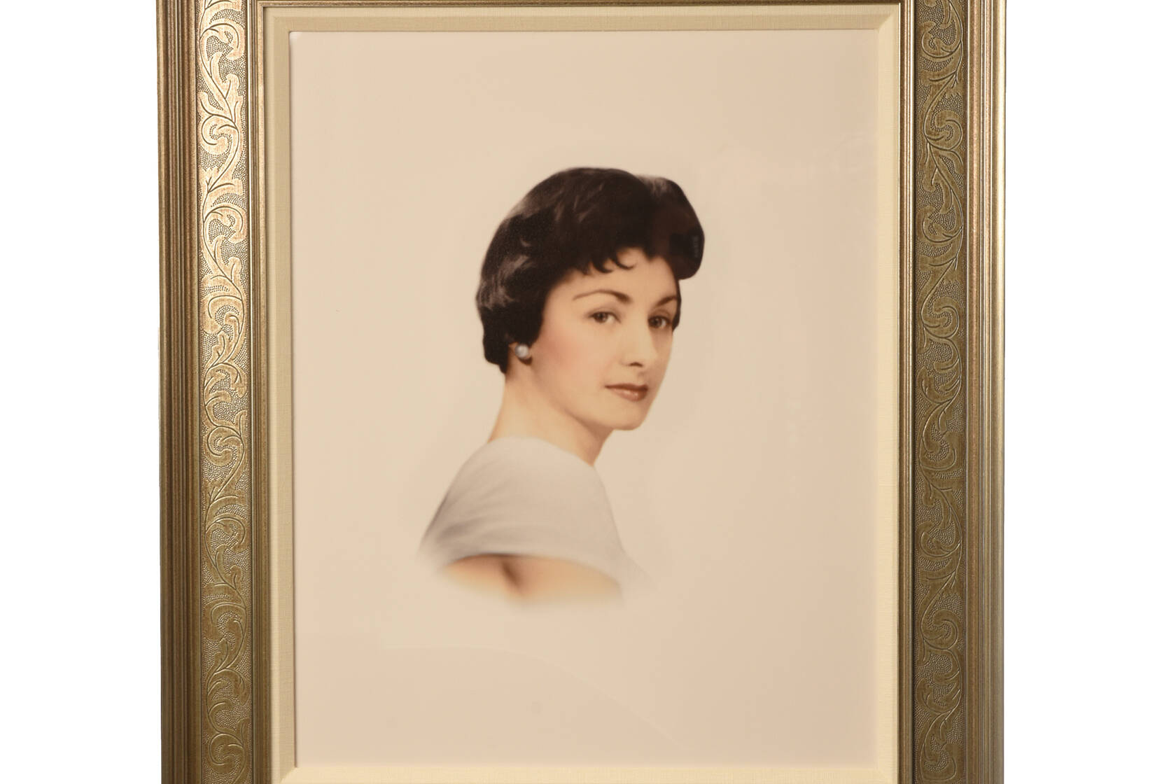 Transforming a black and white photo with color